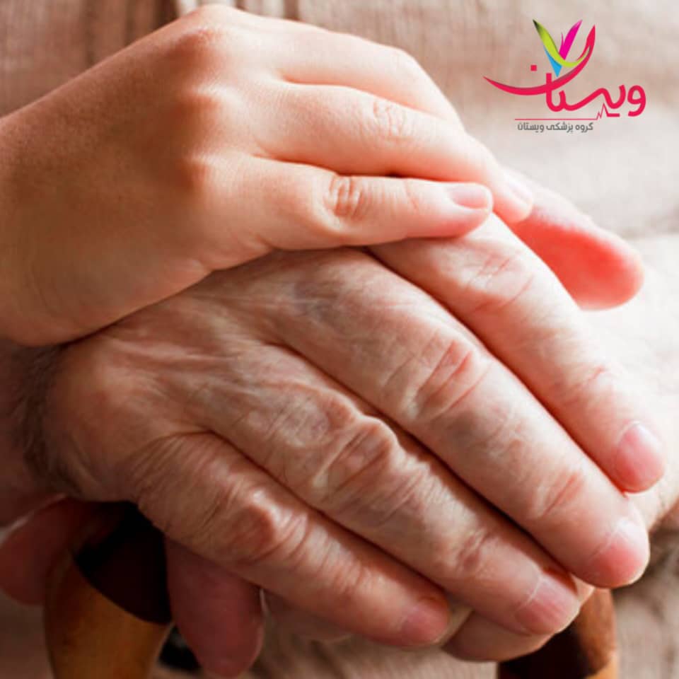 بیماری پارکینسون به‌خودی‌خود کشنده نیست، اما عوارض آن و نوع خاص پارکینسون می‌تواند تأثیر زیادی بر طول عمر بیماران بگذارد. 